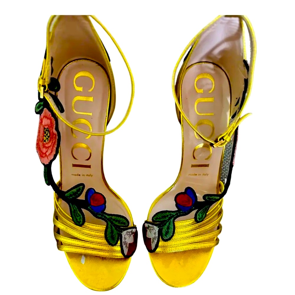 Euc Gucci Gold Floral Sandals